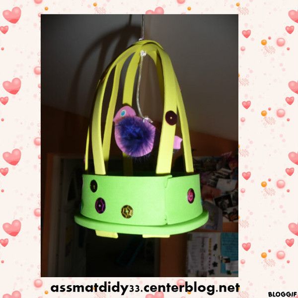 Le p'tit oiseau dans sa cage dorée